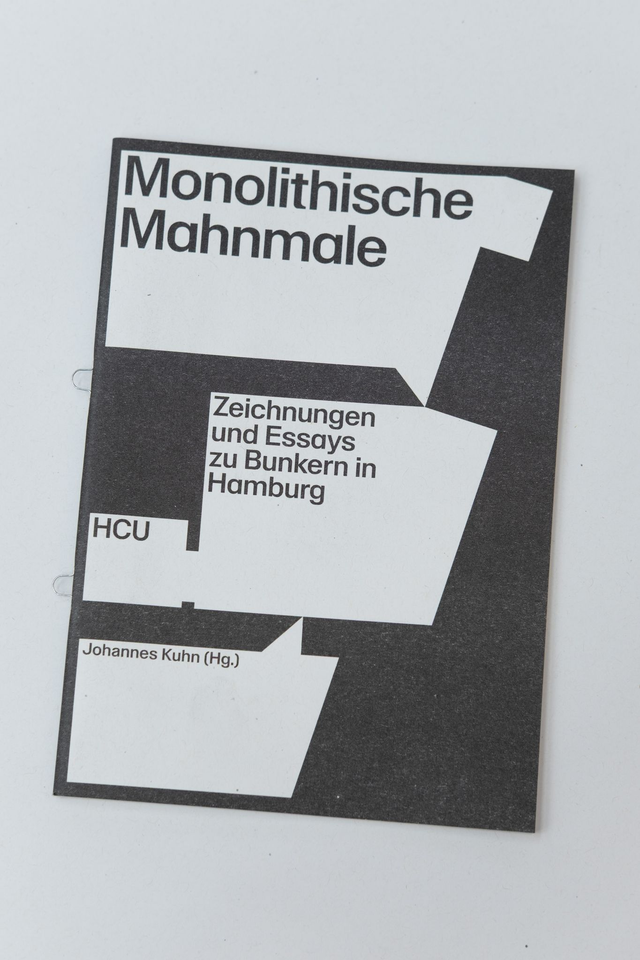 Monolithische Mahnmale – Johannes Kuhn (Ed.)