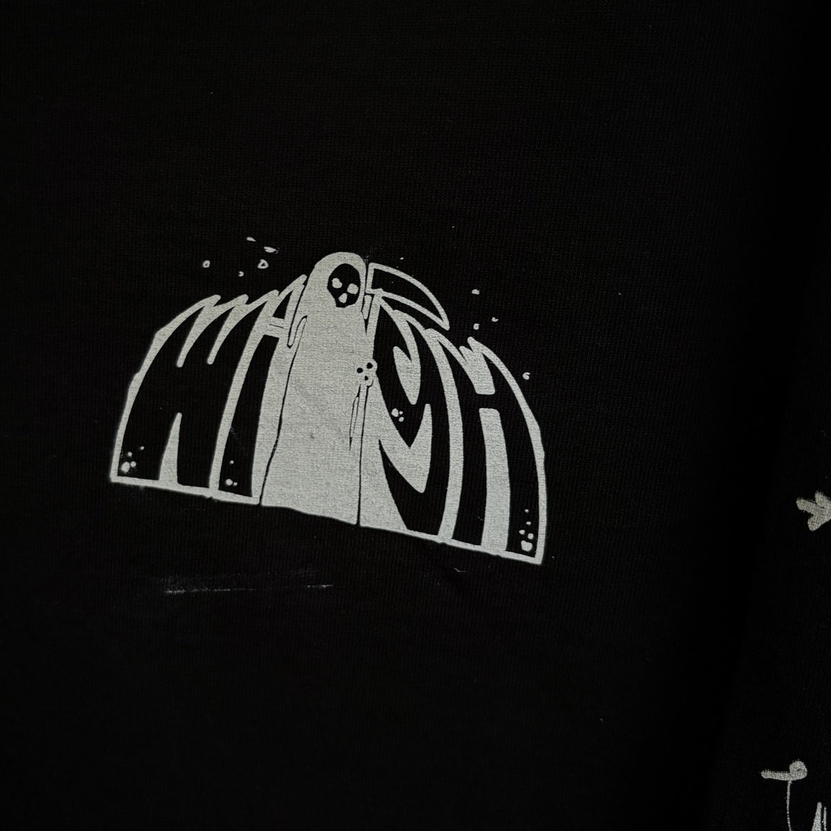DASH x WISH Longsleeve – close-up of the Wish reaper chest print