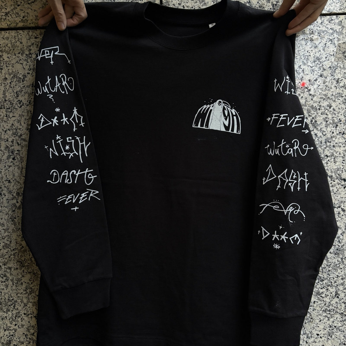 DASH x WISH Longsleeve, black – front